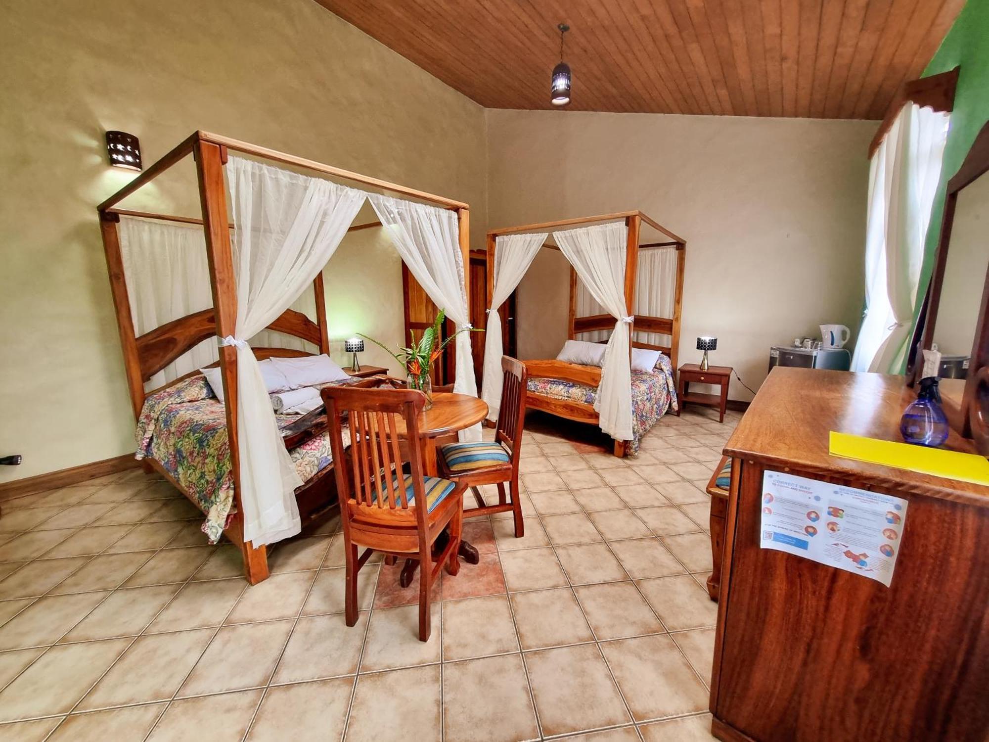 Hotel Claro De Luna Monteverde 외부 사진