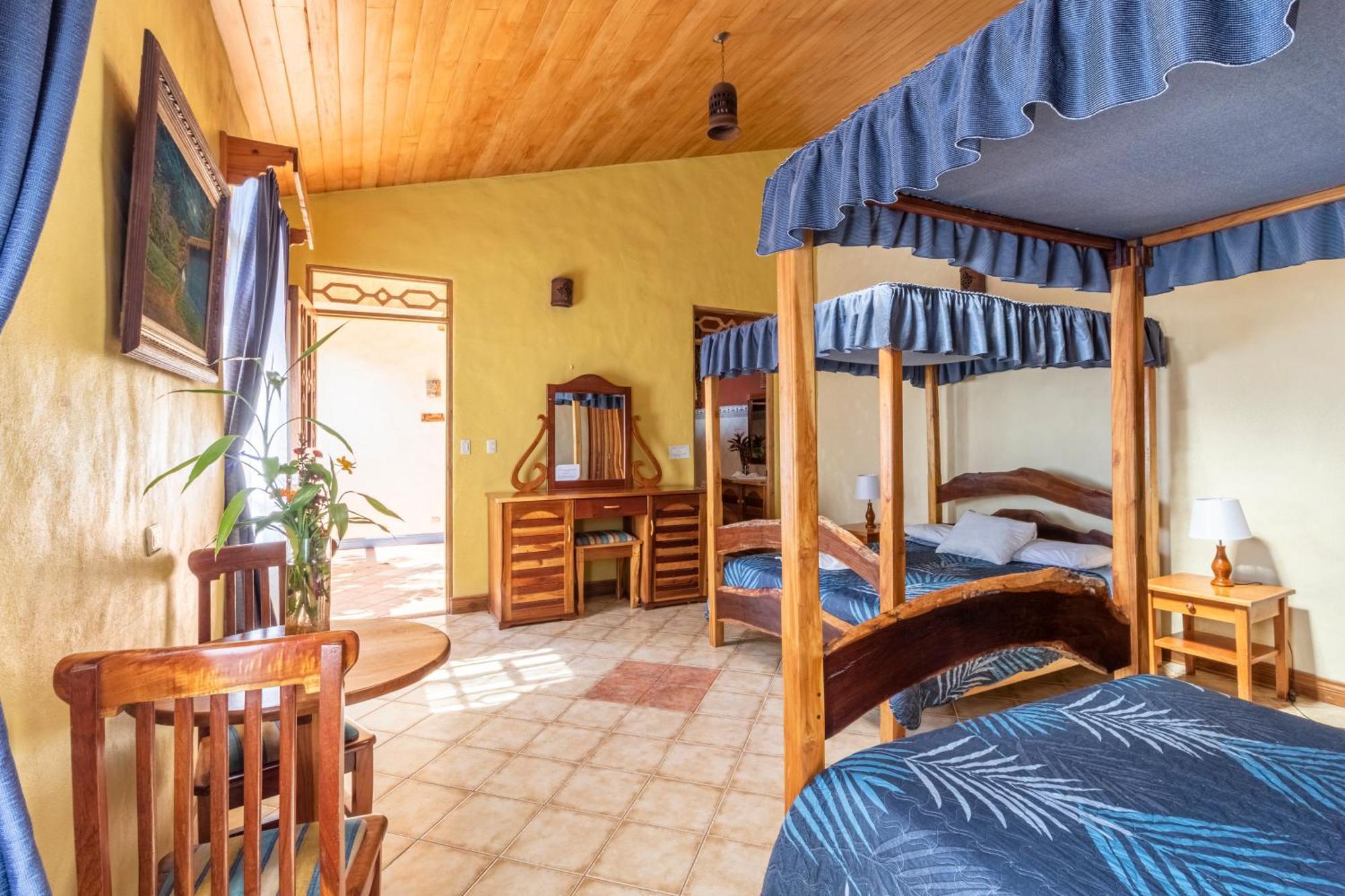 Hotel Claro De Luna Monteverde 외부 사진