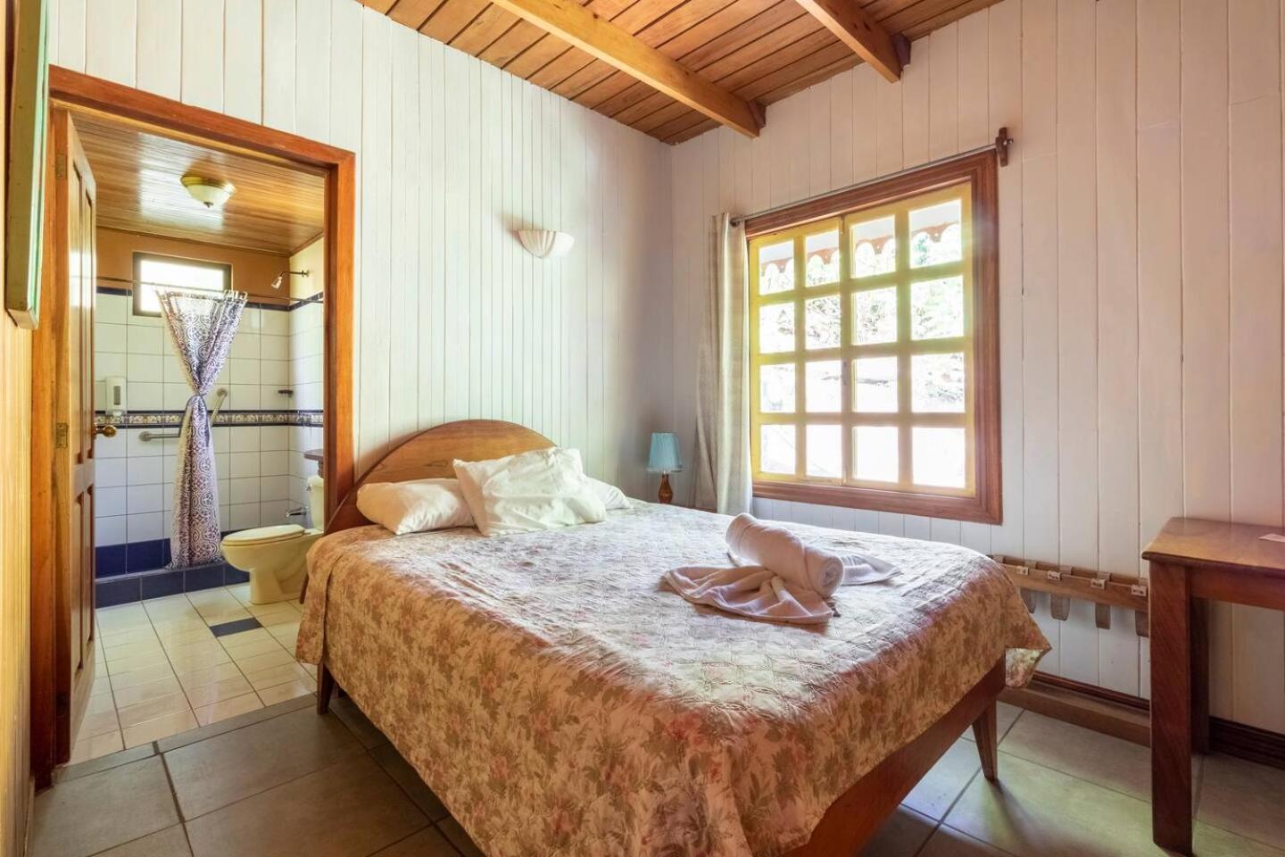 Hotel Claro De Luna Monteverde 외부 사진