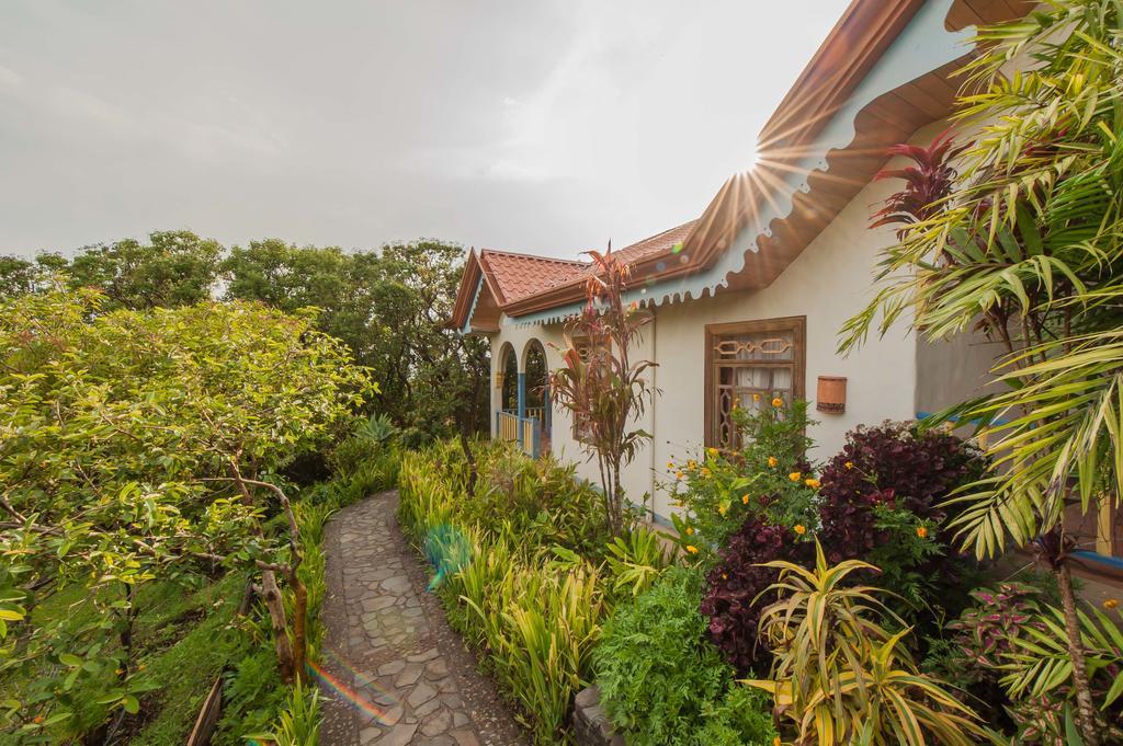 Hotel Claro De Luna Monteverde 외부 사진