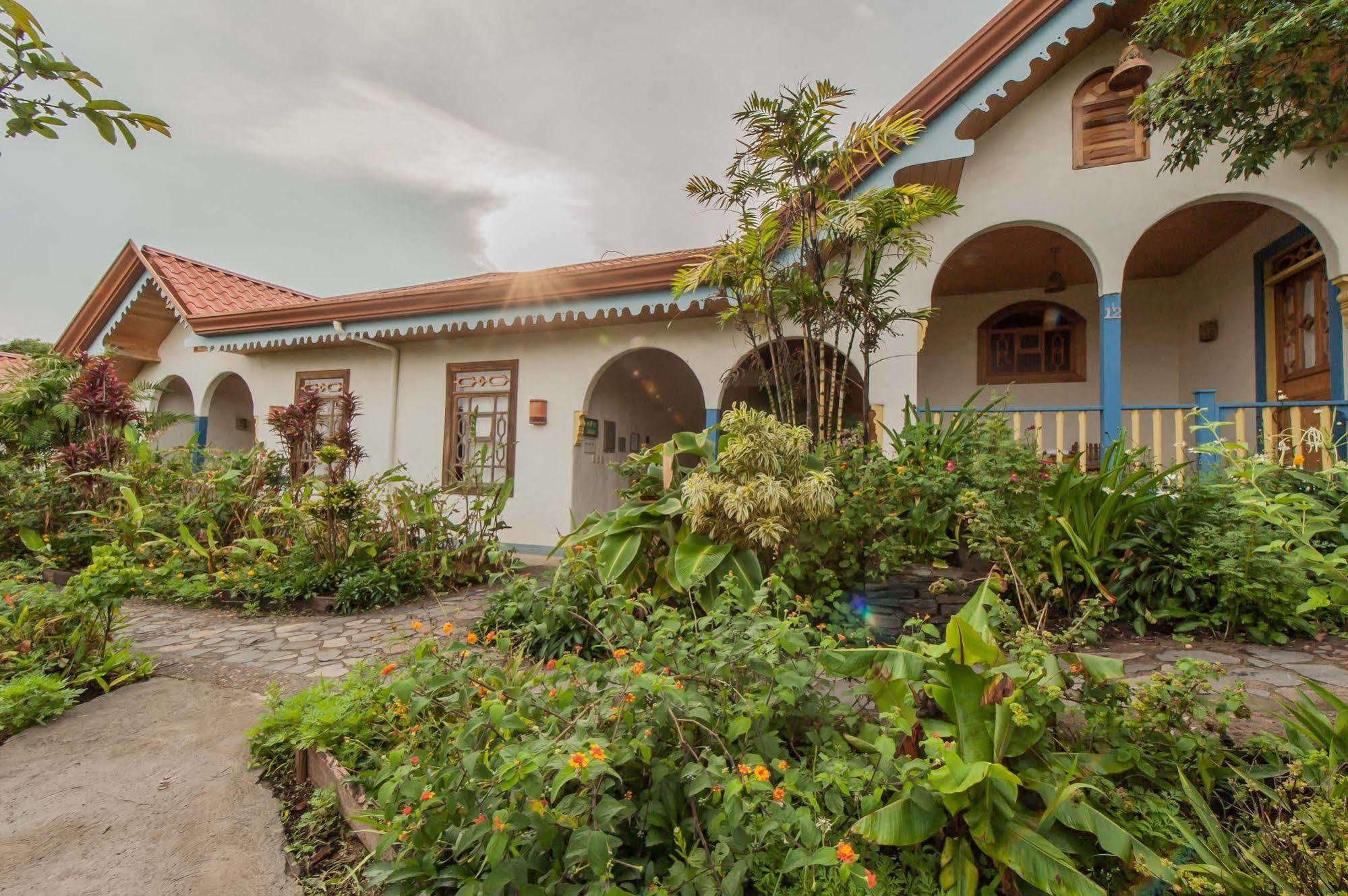 Hotel Claro De Luna Monteverde 외부 사진