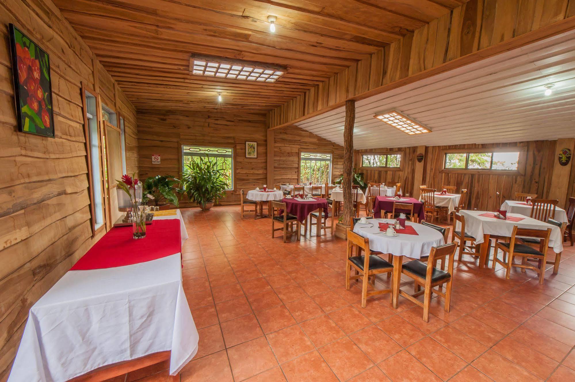 Hotel Claro De Luna Monteverde 외부 사진