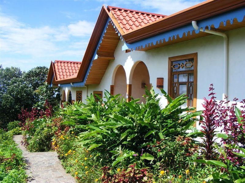 Hotel Claro De Luna Monteverde 외부 사진